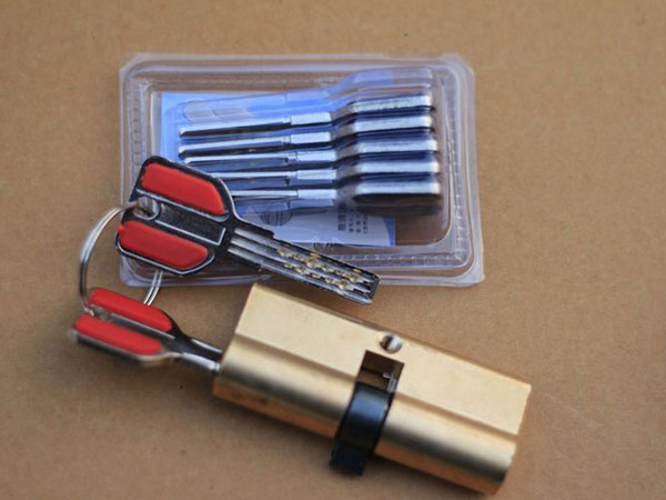 临桂24小时上门开锁公司